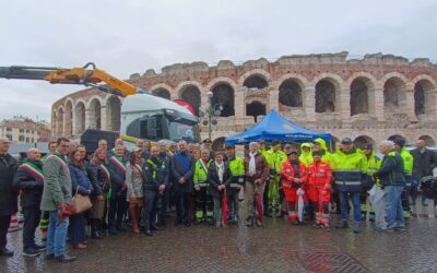 Una gru per le emergenze: il nuovo mezzo della Protezione Civile